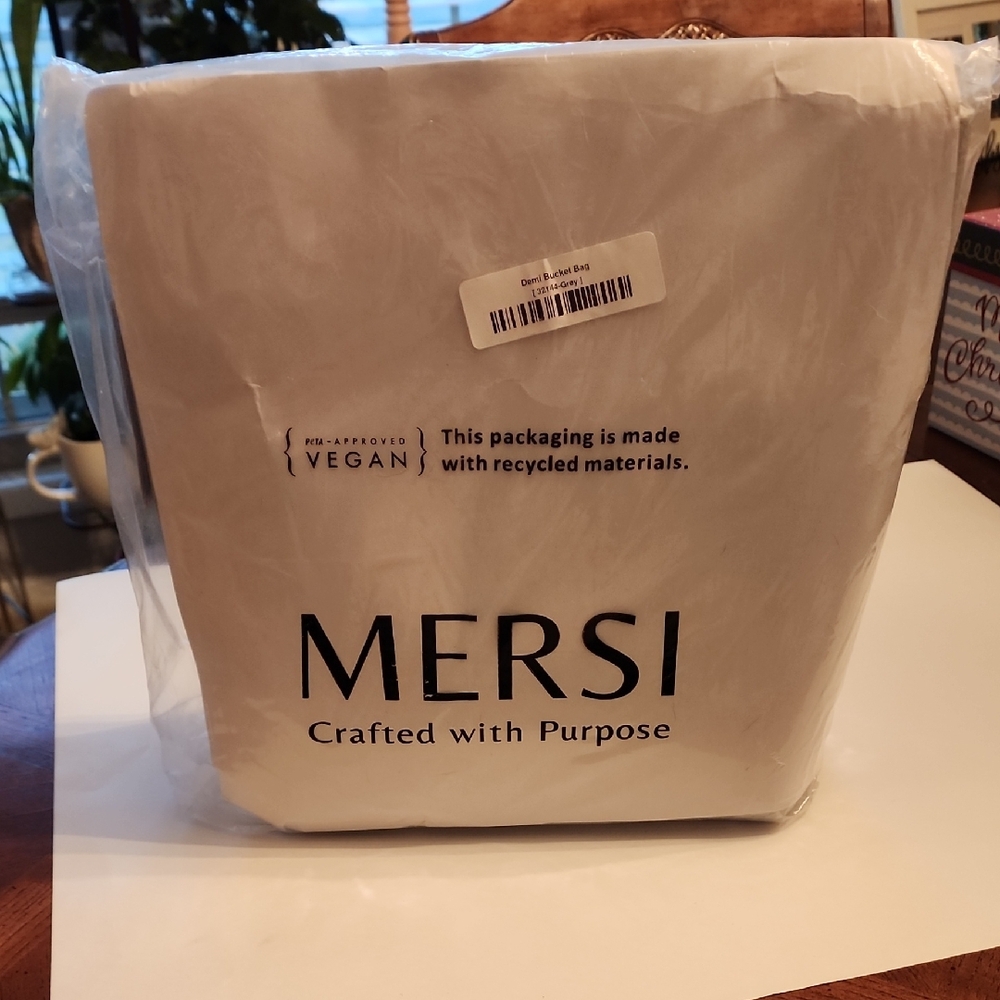 Mersi Vegan Tote Bag - Picture 2 of 16